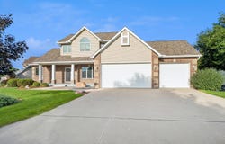 3423 Honeysuckle Road, Ames, IA 50014