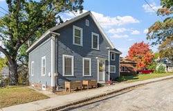 68 Leonard St, Athol, MA 01331