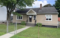 158 8th Avenue, Troy, NY 12180