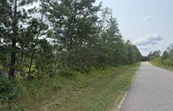 AIRPORT Road, CRIVITZ, WI 54114