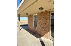 1307 Avenue A, Olton, TX 79064
