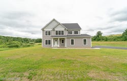 8 Creek Road, Rensselaer, NY 12198