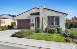 565 Traverse Drive S, Madera, CA 93636