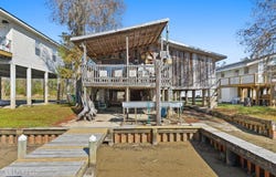 9277 Riverlodge Drive, Moss Point, MS 39562