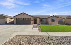 1835 Santa Cruz Drive, Tulare, CA 93274