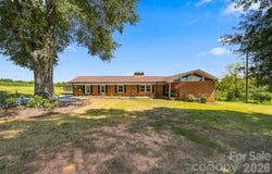4286 Hall Dairy Road, Claremont, NC 28610