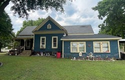 142 S Green, Meredosia, IL 62665