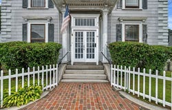 39 Washington St, Peabody, MA 01960