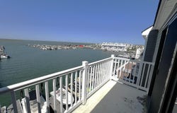 8201 Third Avenue, Stone Harbor, NJ 08247-1700