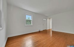 11 Pine Street, Hackensack, NJ 07601