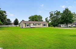 7898 E Broomfield Road, Mt Pleasant, MI 48858