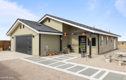 13857 E G 2, Lancaster, CA 93535