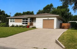 585 Belmont Rd, Pratt, KS 67124