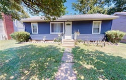 435 2nd Street SE, Brewster, OH 44613
