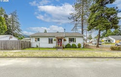 805 E QUINCY Ave, CottageGrove, OR 97424