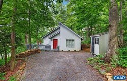 25 HICKORYNUT RD, ROSELAND, VA 22967