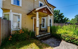 220 E MAIN St, Lowell, OR 97452