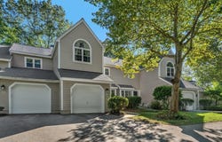 45 Bishops Forest Dr, Waltham, MA 02452