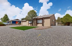 611 Chuckwagon Road SE, Rio Rancho, NM 87124