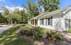 488 Oak Ridge Road, Sparta, MO 65753