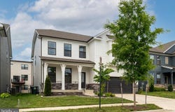 831 FOUNDRY ST, FREDERICK, MD 21701
