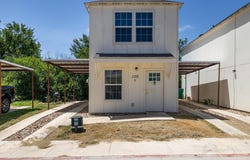 230 Debus Dr, Taylor, TX 76574