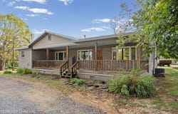 718 Mount Zion Road, Coldwater, MS 38618