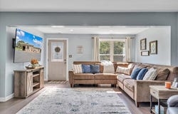 102 Falcon Ridge Rd, Clifton Forge, VA 24422