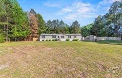 179 Pearl Davis Road, Springfield, GA 31329