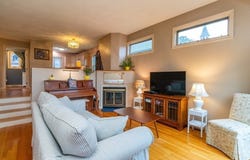 43 Ocean Ave, Lynn, MA 01902