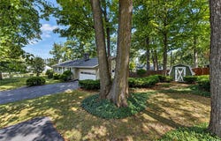 201 Oakridge, Liverpool, NY 13088