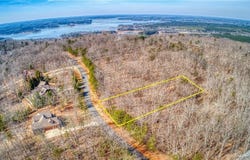863 Sierra Trace Road, Denton, NC 27239