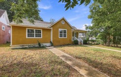 424 W Sears Street, Denison, TX 75020