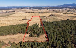9270 E Peone Rd, Mead, WA 99021