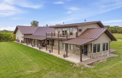 22017 Lakeview Road, Leon, IA 50144