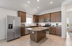 102 Patrick Herndon Dr, Bastrop, TX 78602