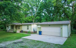 1566 County Road 1425, Caney, KS 67333
