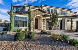 2310 E Arena Roja Dr, Washington, UT 84780