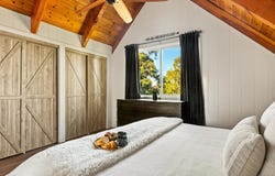 720 Buckingham Sq, Lake Arrowhead, CA 92352