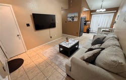 1015 E Yager Ln, Austin, TX 78753