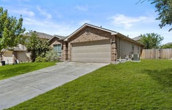 727 EAGLES GLN, Schertz, TX 78108