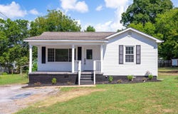 5 Lee Circle, Fort Oglethorpe, GA 30742