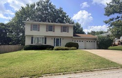 1302 Hilltop Lane, Fairfield, IA 52556