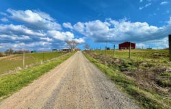 569 Red Hollow Rd, Max Meadows, VA 24360