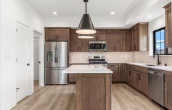 1733 Hammock Ln, Oconomowoc, WI 53066