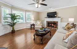 147 Lakeside Drive NW, Kennesaw, GA 30144