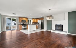 6 Pine Street, Naugatuck, CT 06770
