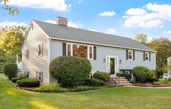 2 Dorset Circle, Andover, MA 01810