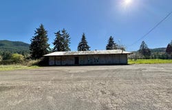 40144 Big Fall Creek Rd, Fall Creek, OR 97438