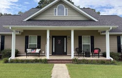 361 Regal Oaks Circle, White Hall, AR 71602